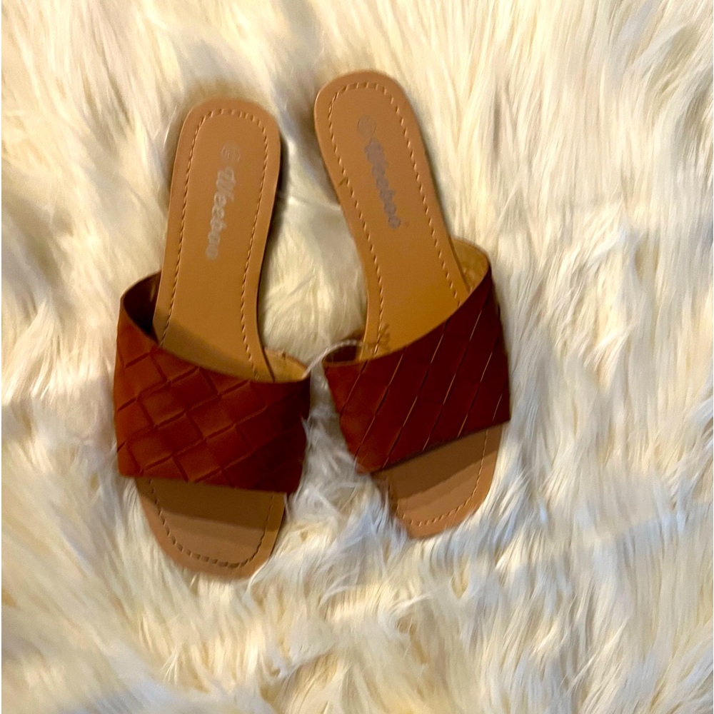 Brand New  ladies flat shoes